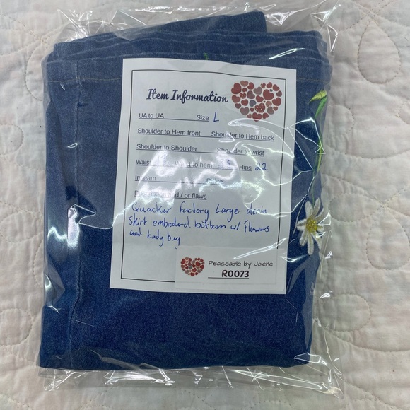 Quacker Factory Women’s Large Blue Denim Skirt with Floral Embroidery - Picture 8 of 8